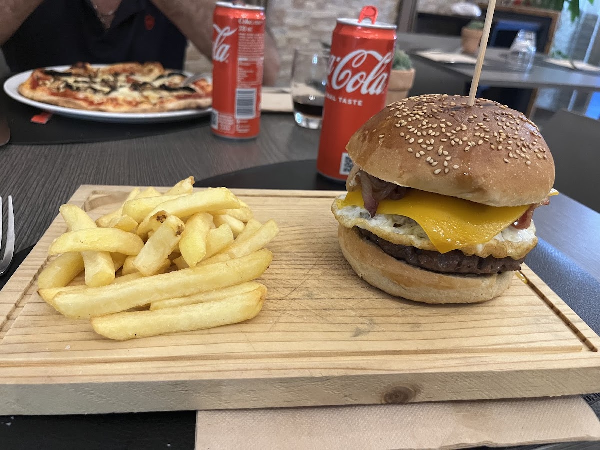 Cinà Pizzeria & Tavola Calda-3